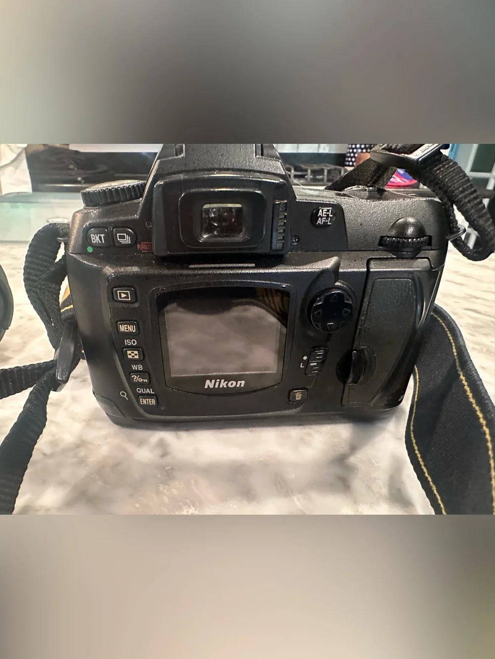 Nikon D70 DSLR Camera Kit w/ 18-135mm Lens, SB-50DX Flash, Charger, Bag & Strap